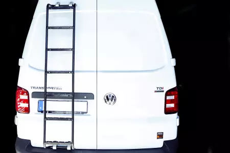 Stiger fremstillet i rustfrit stål eller aluminium